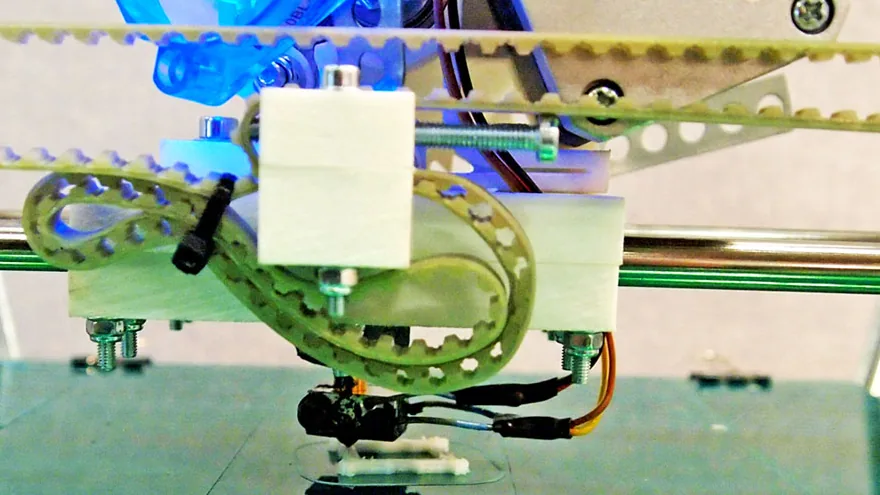 Como criar uma atividade maker de baixo custo: desafio, protótipo e avaliação