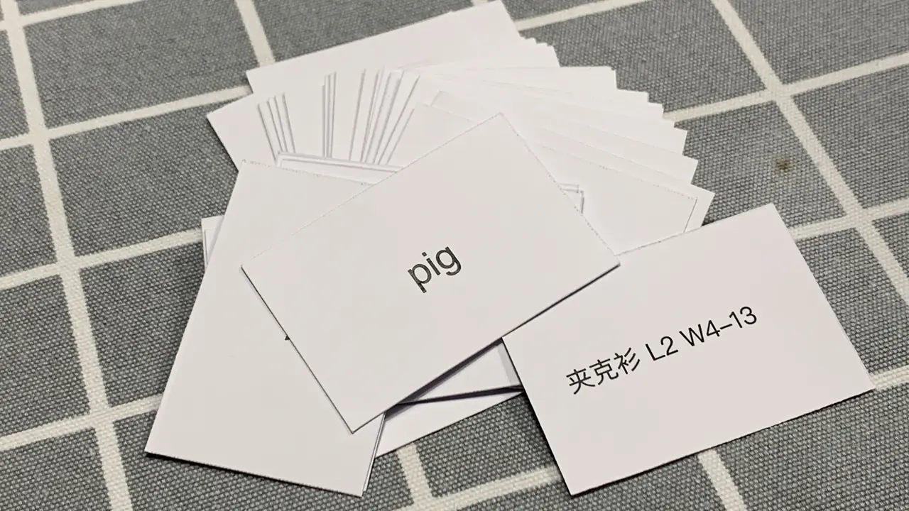 Como criar flashcards para revisão sem transformar a aula em decoreba